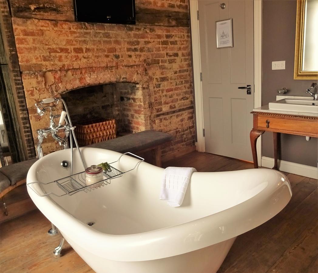 The Wellington Hotel Welwyn ภายนอก รูปภาพ