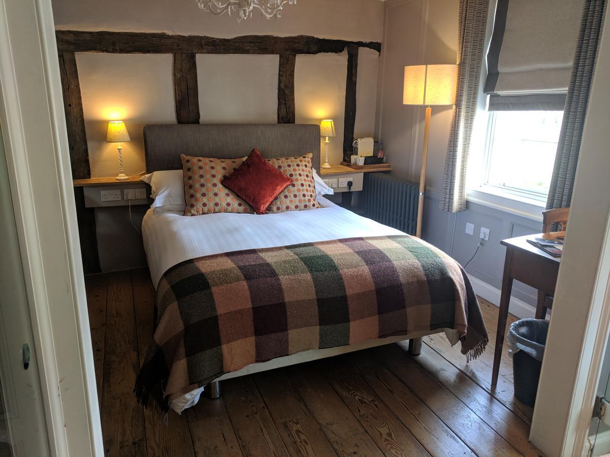 The Wellington Hotel Welwyn ภายนอก รูปภาพ
