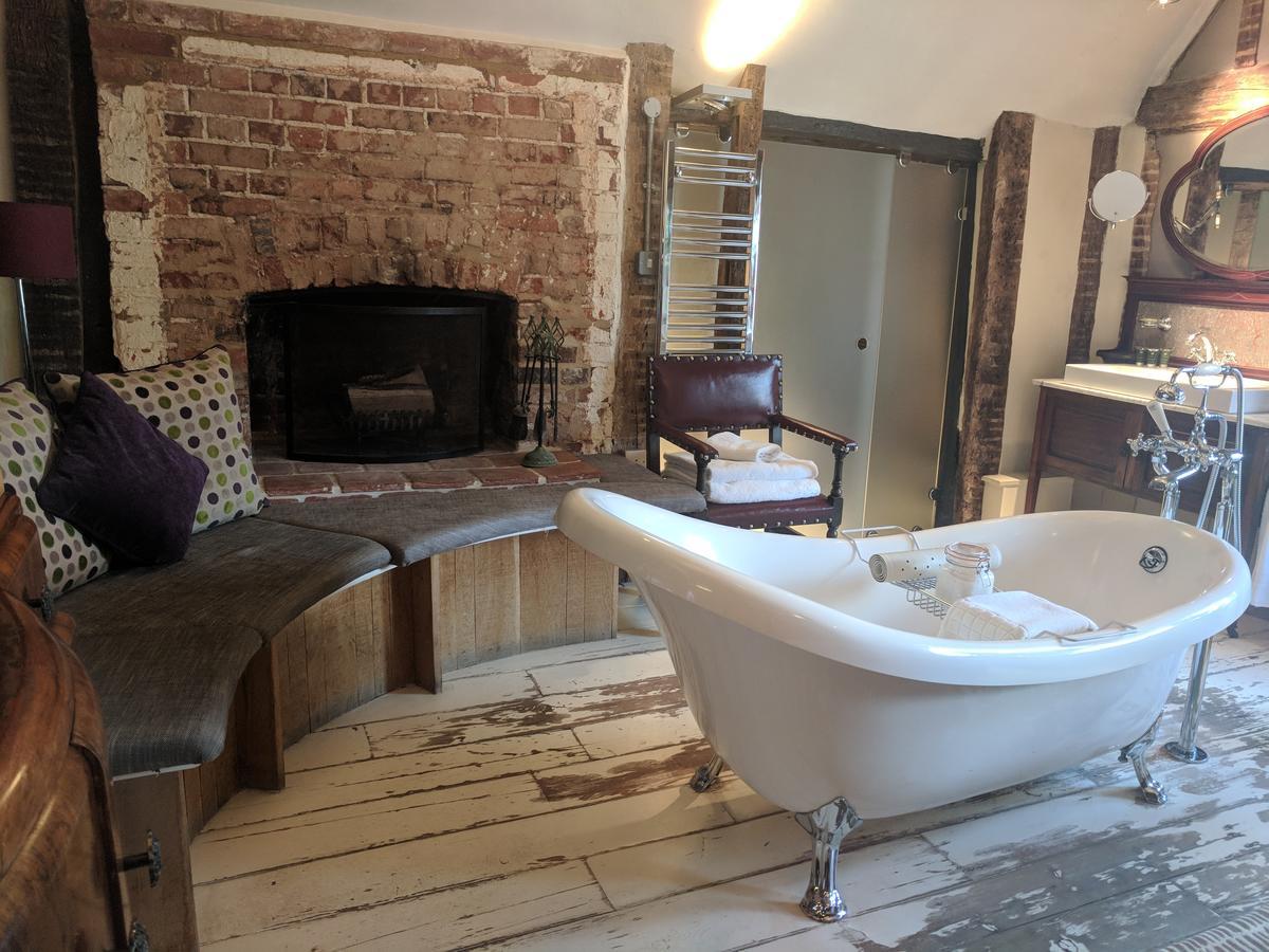 The Wellington Hotel Welwyn ภายนอก รูปภาพ